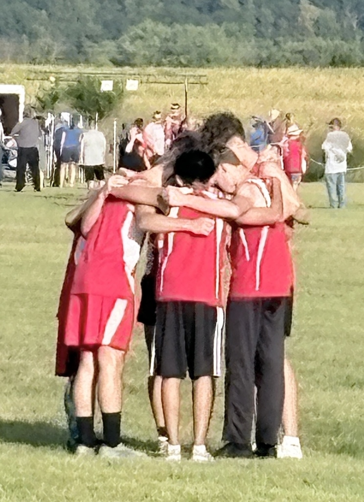 The Cardinal Cross Country team brought home some hardware! 