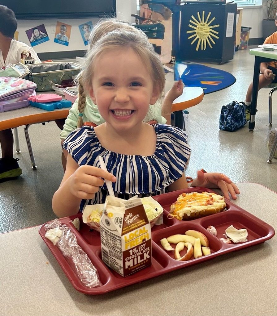 Students enjoyed Hawaiian French bread pizza with side salad, green beans, apples and milk.