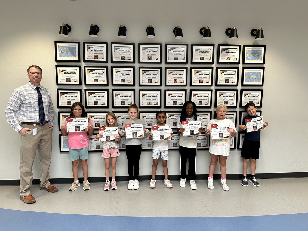 Pictured: Mr. Mayfield, Kieran Larson, Charlotte, Mercer, Harper Reagan, Ritika Patel, Aaliyah Collier, Adilynn Blumer, Carter Cordoni