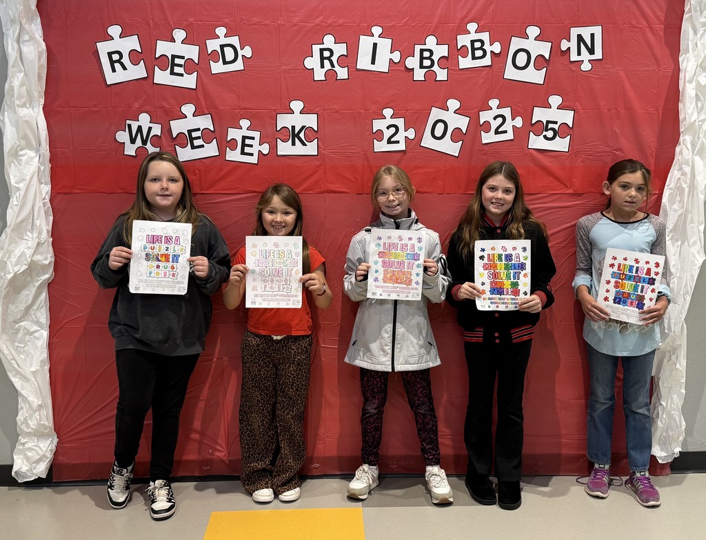 Pictured: Raynie McElveney, Mattie Simon, Blayke Schmittler, Jaylee Wolcott, Ivy Mayo