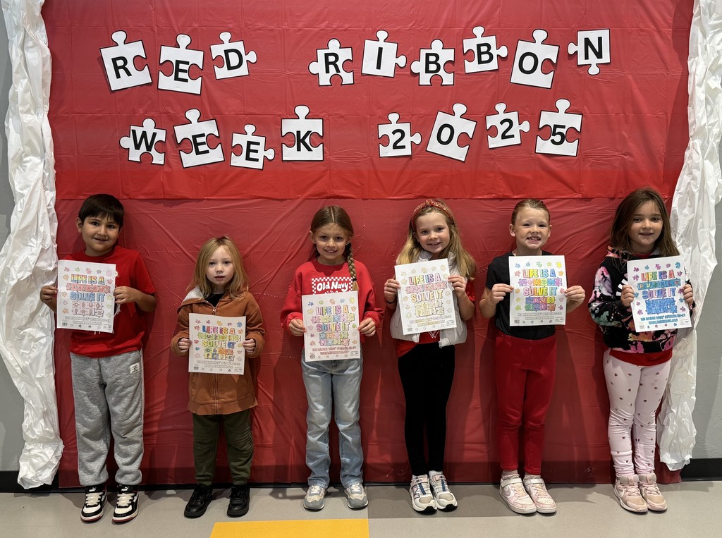 Pictured: Edrik Meza, Leon Flowers, Brooklyn Bullock, Lily Price, Copelyn Gilliland, Emmie Britton