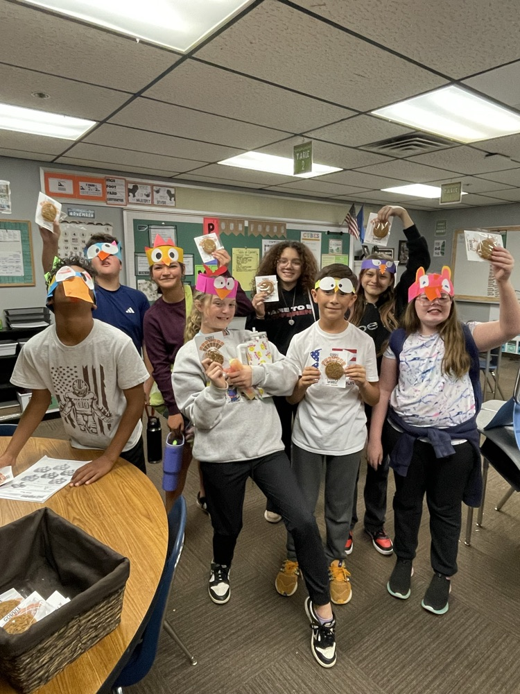 Mrs. Gilliland's class celebrated with stew and treats before Thanksgiving break! They had a great time.