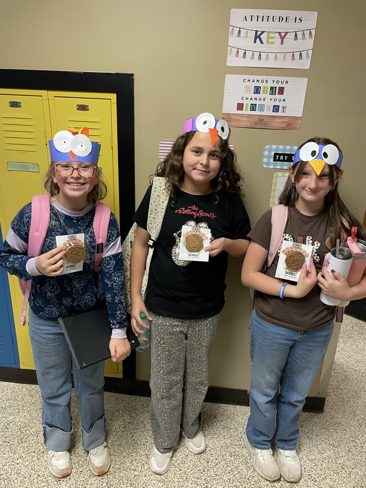 Mrs. Gilliland's class celebrated with stew and treats before Thanksgiving break! They had a great time.