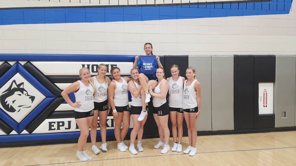 Huskies Cheer Team