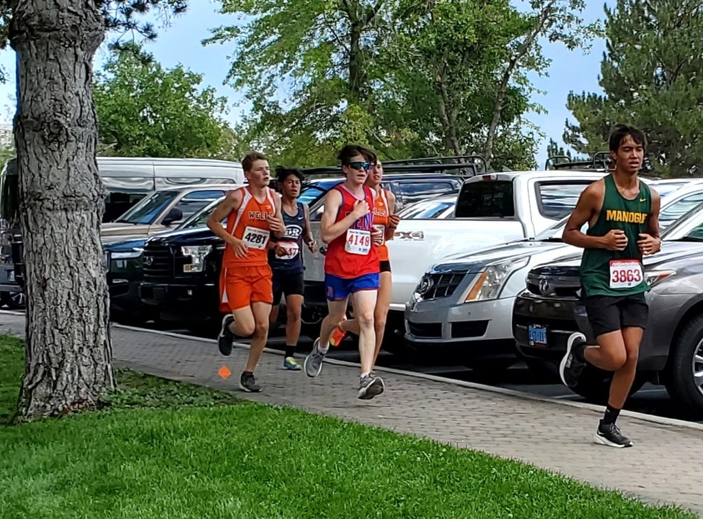 Cross country team at Lampe Park 