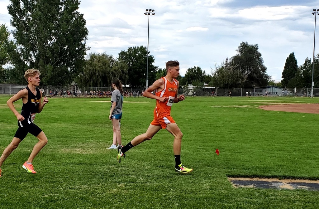 Cross country team at Lampe Park 