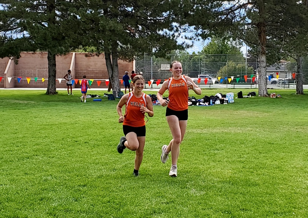 Cross country team at Lampe Park 