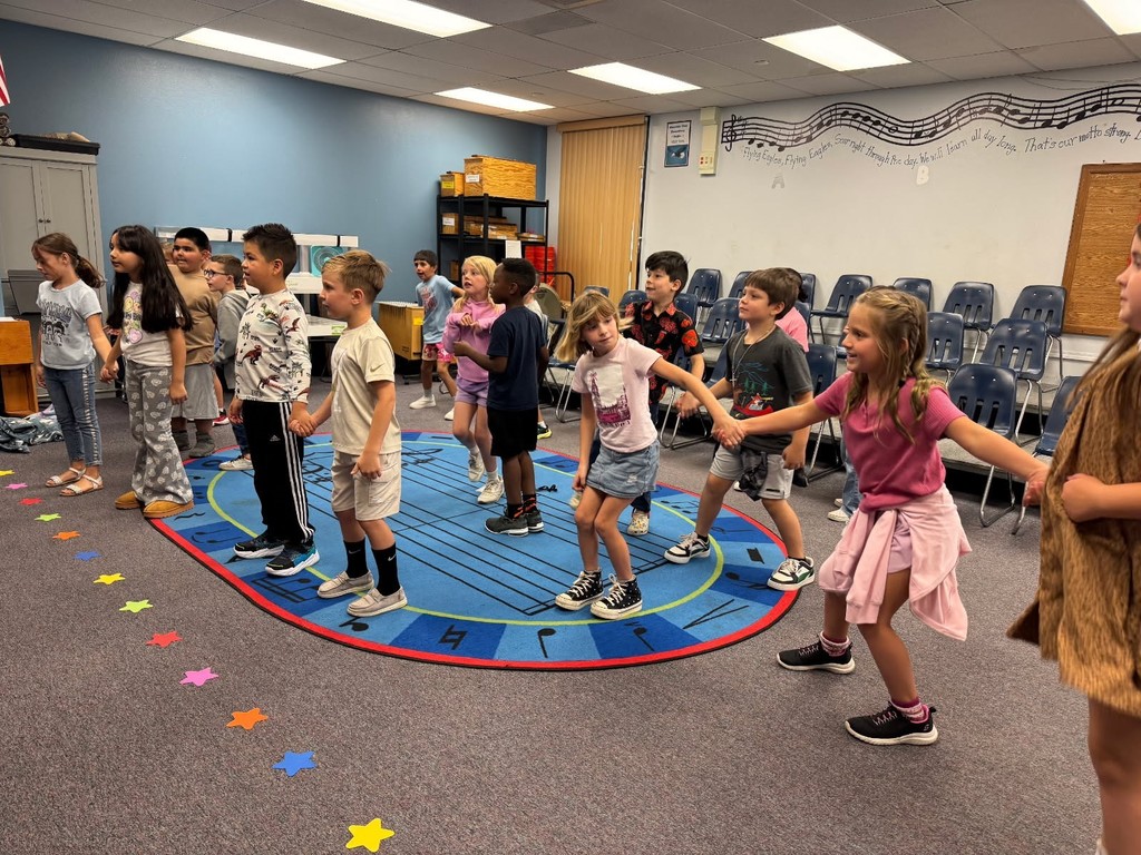 2nd graders are prepping for their music program!