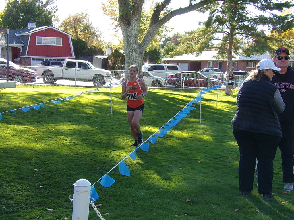 WHS cross country runners at Lowry