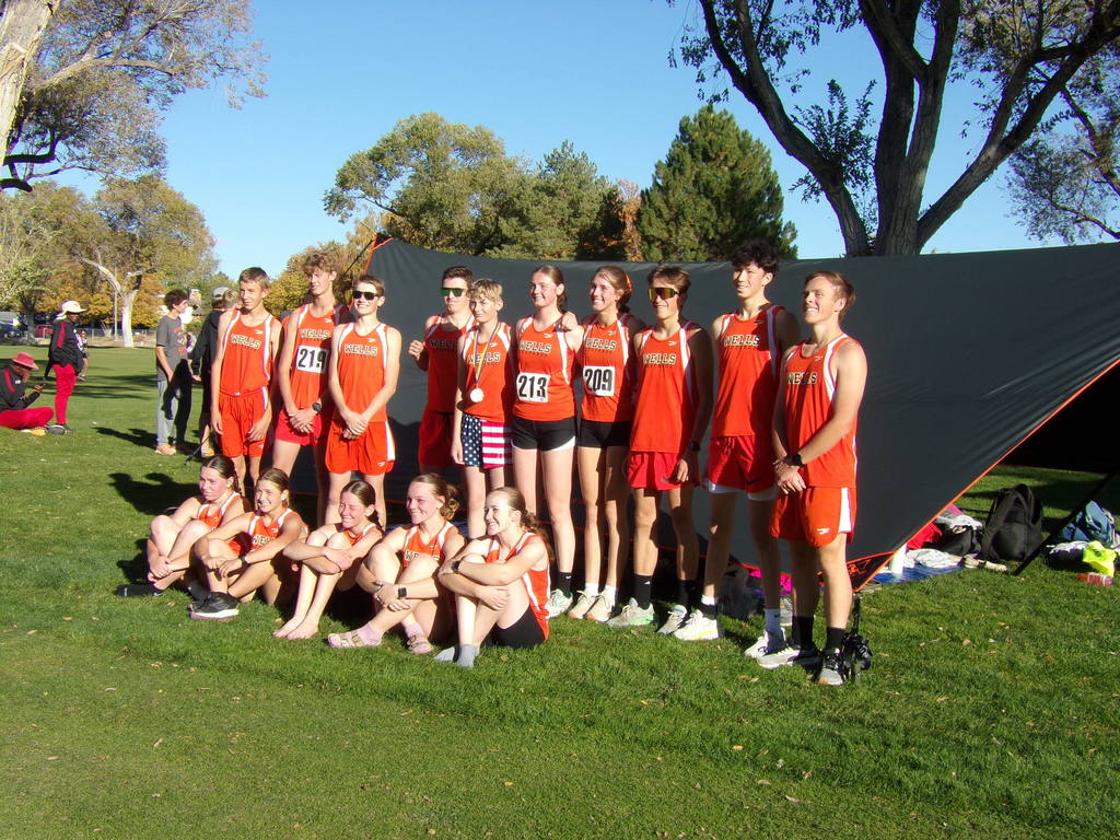 WHS cross country runners at Lowry