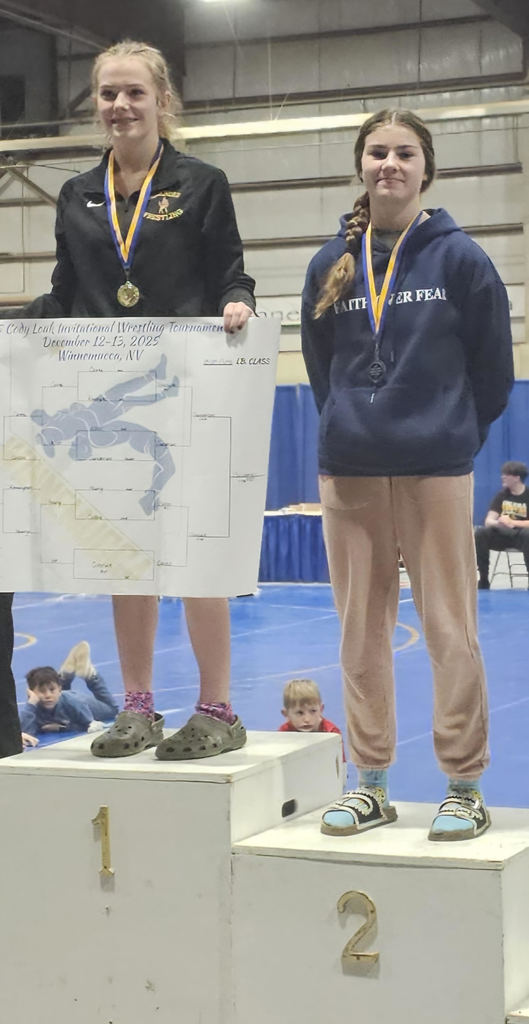 WHS wrestlers at Winnemucca