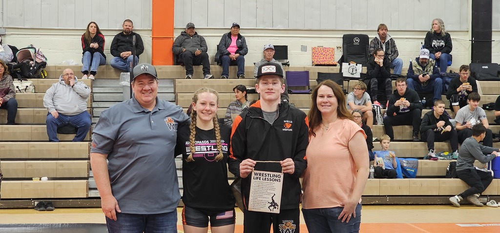 WHS senior wrestlers