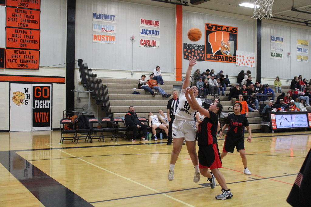 Wells JV girls playing in Wells