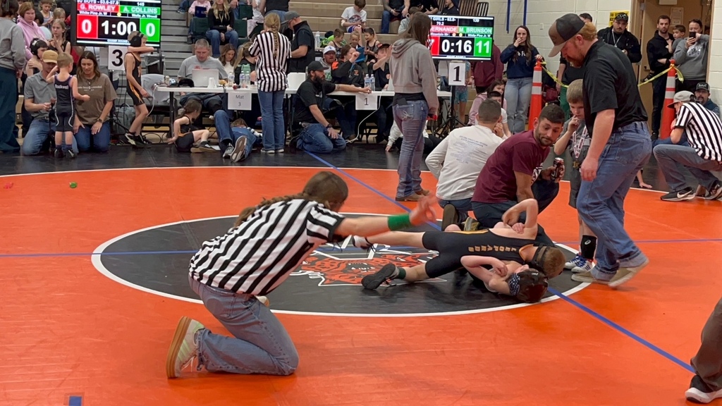 Wells Junior wrestlers