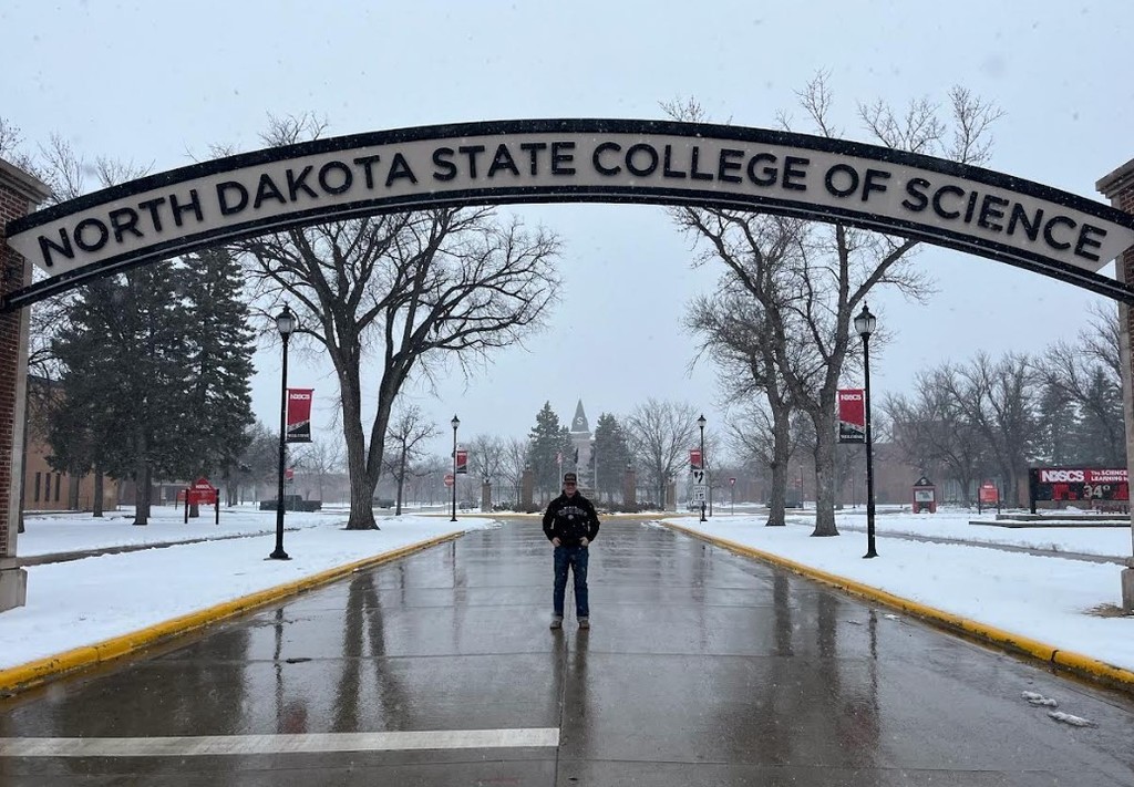 MJD commited to play football for North Dakota State College