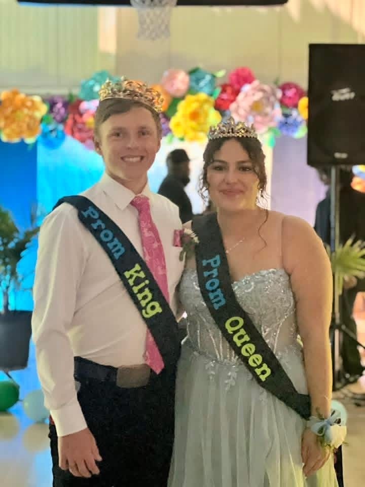 prom king and queen