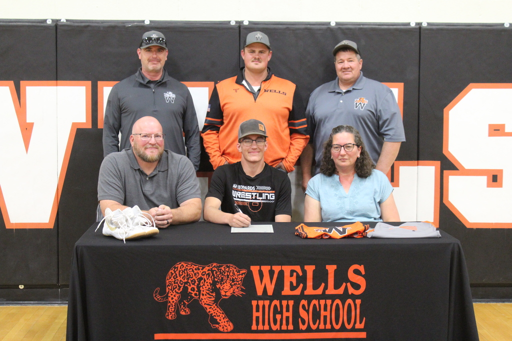 MD college signing
