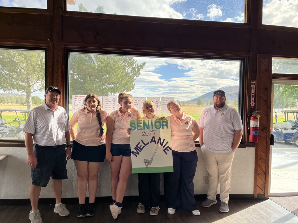 golf team honoring their senior