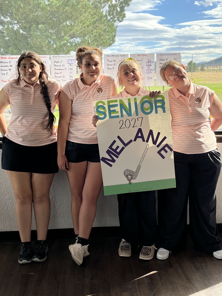 golf team honoring their senior