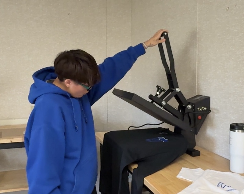 Clothing decal machine