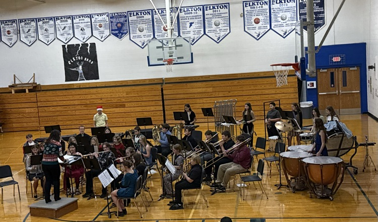 7–12 winter concert