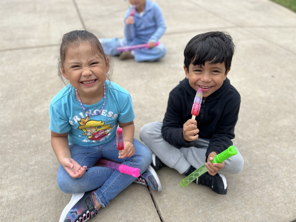 We know summer school wrapped up almost a month ago, but we’re still thinking about those fun days with bubbles and popsicles! 🫧🍦  Ms. Ainsworth’s 5K Readiness kiddos had a blast soaking up the sunshine and making sweet memories. We loved seeing their smiles—and we’re counting down the days until we get to welcome them (and all our students!) back into the building! 💜 #PantherPride