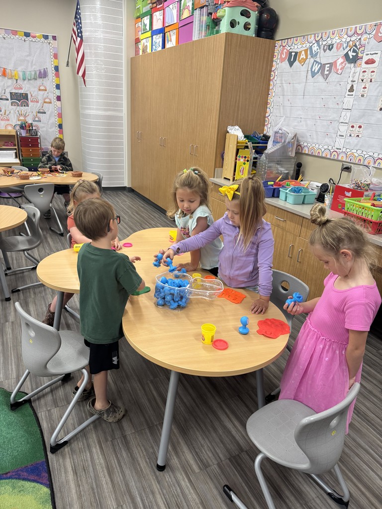 🎉 Mrs. Therriault’s kindergarteners wrapped up Jump Start this week with lots of fun and learning!  They’ve been busy practicing their fine motor skills using playdoh and beads, and today they celebrated their last day in style — wearing pajamas and making their own sleep masks! 💤💜  We can’t wait to see all of our students back in the building very soon! #PantherPride #JumpStart #KindergartenReady