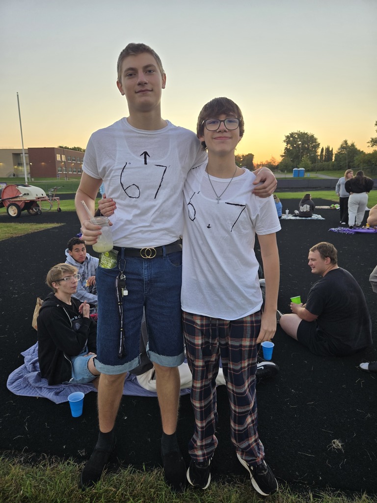☀️🌅 The Class of 2025 kicked off their last EHS Homecoming Week with Senior Sunrise this morning. At 6:45 a.m., they gathered on the football field with coffee, juice, and donuts to watch the sun rise together.  It was a simple but meaningful moment — a reminder of how far they’ve come and how quickly their time at EHS is flying by. Here’s to making the most of every memory in their senior year. 💜🖤 #PantherPride