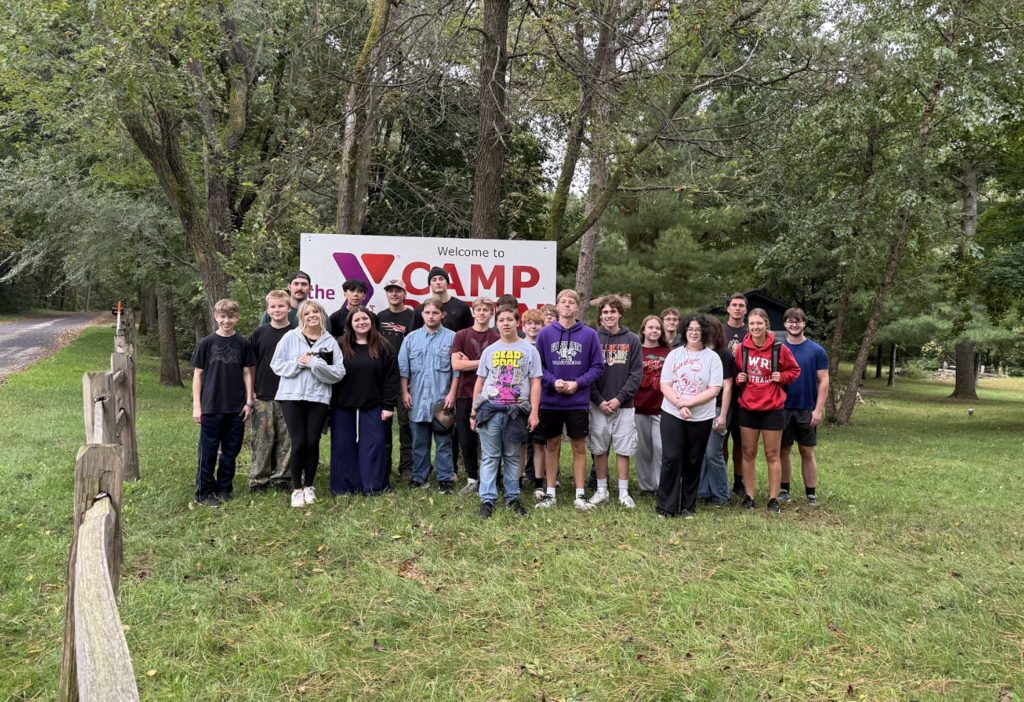 On September 22nd, 2025 EHS held their annual Day of Service. All 9th, 10th and 12th graders reported to 34 sites in the community and surrounding areas. Some of the sites included Camp Pepin, Pierce County Fairgrounds, Habitat for Humanity, Elsie’s Barnyard, and highway clean up. A number of students also worked with community members on service learning capstone projects and helped with garbage clean up. Some painted benches at Summit Park while others worked on the ballfields at Brown Field in Hager City. We are so grateful to all of our community partners for their help with projects and encouraging our students in making connections and learning new skills!