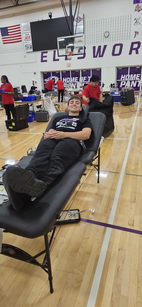 💜 Last week, Ellsworth High School hosted a blood drive — and once again, our students, staff, and community members showed up in an incredible way! It’s always inspiring to see so many people giving back to such an important cause. According to the American Red Cross, one blood donation can save up to three lives. ❤️ Thank you to everyone who rolled up their sleeve to make a difference! 🩸 #PantherPride