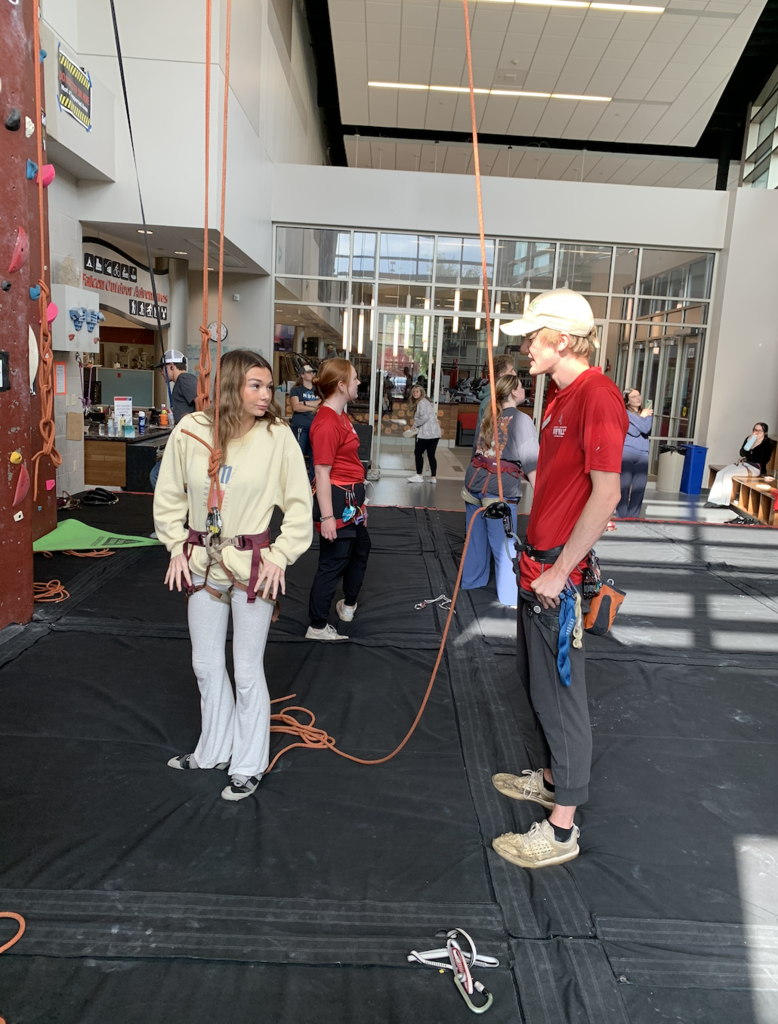 💜 Adventure Lit on the move!  Mrs. Traynor’s Adventure Lit class took on the rock wall at UW–River Falls last week. 🧗♂️  Students pushed themselves, encouraged each other, and learned what it means to trust your team (and your harness). We’re proud of their effort and the way they represented EHS! 💜🐾