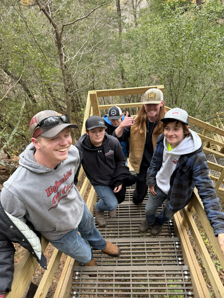 Mr. Benson’s High School Outdoor Adventure class hit the trails at Willow River State Park in Hudson, WI! 🥾🌲 It’s always nice to take a break from the school day, enjoy the fresh air and nature, and make some great memories with classmates. What a perfect day to explore the outdoors!
