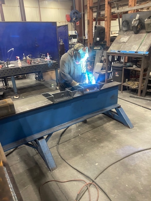 Mr. Manosky’s Tech Ed students took a field trip to Bloomer Machine & Fabrication where they got an inside look at CNC machines, laser cutters, and welders in action. 💥 Students even got some hands-on experience — using a press brake to bend their own miniature “Panther Mobile” complete with the Ellsworth logo laser-etched on the hood! 🐾 What an awesome opportunity to see advanced manufacturing in action and bring their learning to life!