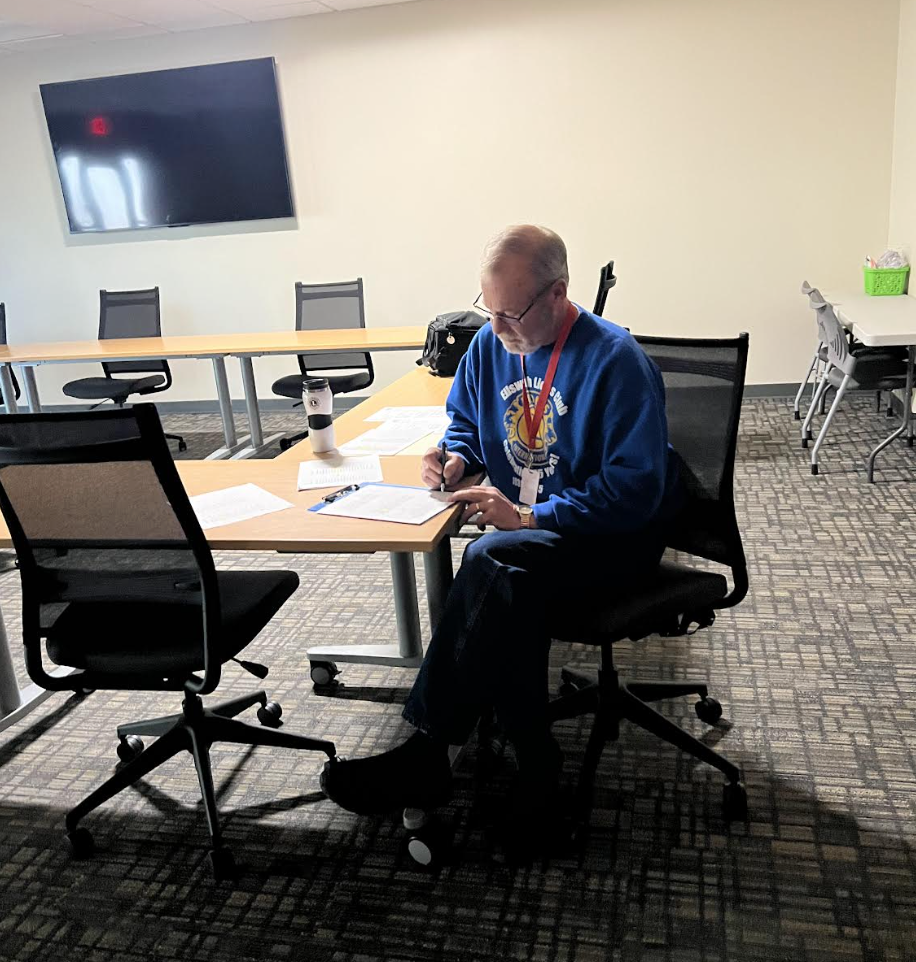 👀💜 Last week, our EC–2nd grade students took part in annual vision screenings hosted by the Ellsworth Lions Club! A big thank-you to our local Lions Club members for volunteering their time each year to make sure our students are seeing their best. We appreciate your continued support of our schools and community! 🦁📚 #PantherPride