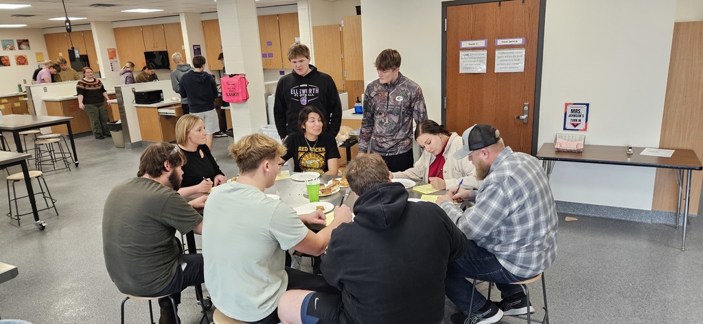 Students in Mrs. Johnson’s Food Service classes took part in the annual Grilled Cheese Challenge last week, and the creativity did not disappoint! 🧀🔥  Each group designed their own twist on a classic grilled cheese, and a panel of teacher and student judges—along with special guest Jarod Traynor from Common Man—tasted and scored every sandwich.  The winning grilled cheese from each class will be featured on the Common Man menu in January, so be sure to stop in and try a student-created masterpiece! 😋🐾