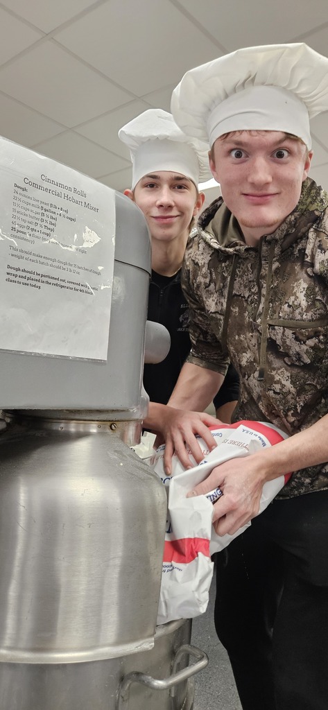 Mrs. Johnson’s Food Service class is in full swing with cinnamon roll production in the foods room, and things are smelling amazing. Students have been busy mixing, rolling, and baking using our new commercial equipment—talk about an upgrade! We’re especially loving the 80-quart commercial mixer, which has been a game changer for large-batch baking. The commercial kitchen and equipment were part of the high school remodel this summer, and it’s exciting to see our students using these tools firsthand. Hands-on learning, great food, and a beautiful new space… we’d call that a win. 💜👩🍳🐾