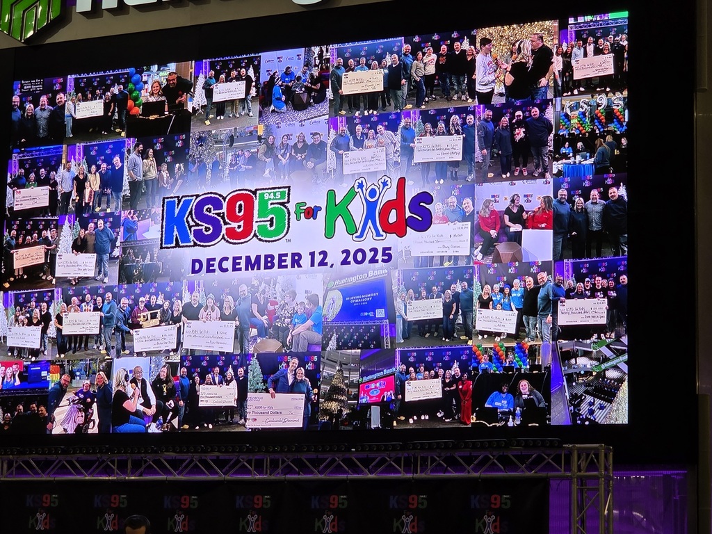 So proud of Junior Piper Van Nocker and her big heart 💜 For the fifth year in a row, Piper hosted a bake sale fundraiser and raised an incredible $1,600 for Gillette Children's Hospital and the M Health Masonic Children’s Hospital Childhood Cancer Program. This fundraiser has been Piper’s high school capstone project since her freshman year, and she has stayed committed to it every step of the way. Over the past five years, Piper has now raised an amazing $6,050 total. Recently, she delivered this year’s donation to the KS95 for Kids fundraiser at the Mall of America. Way to go, Piper. Your dedication, kindness, and follow-through truly make a difference. Panther Pride 🐾💜