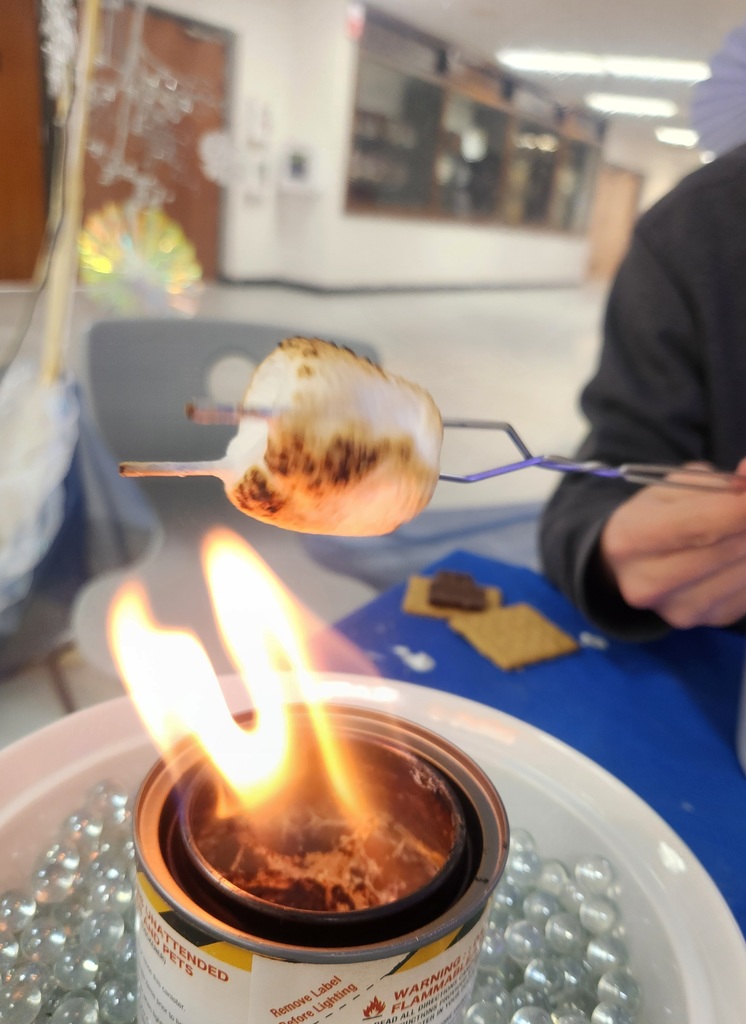 ❄️ This week, high school students were greeted with a fun surprise when they walked through the doors—an indoor igloo!  Students could sign up to make indoor s’mores with our new principal, Ms. Burch. It was a great way to connect, share some laughs, and wrap up the week heading into winter break. 🔥🍫🏔️  Sometimes the little moments make the biggest memories. 💜🐾