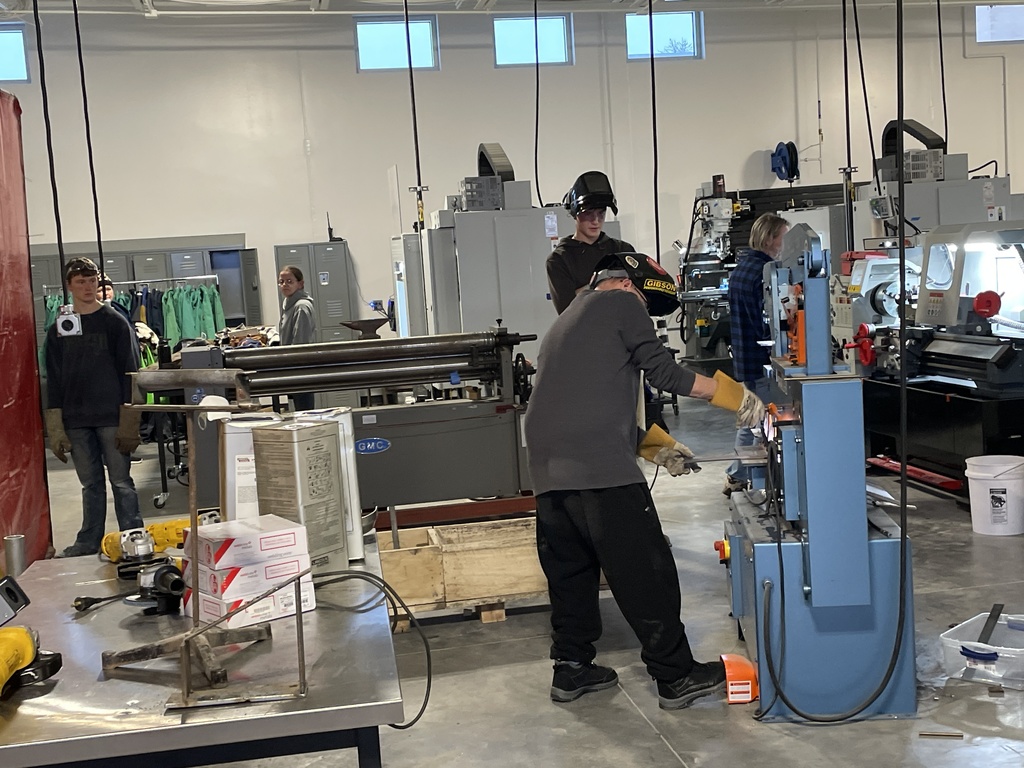 🔥 We’re kicking off CTE Month with a big win!  Our Community Ed Class: Intro to Welding was a huge hit. Nearly 30 community members filled the new CTE Center at Ellsworth High School for a night of hands on learning and a whole lot of sparks flying.  We loved seeing grandparents welding with grandkids, parents welding with kids, and even husbands welding with wives. It was a great example of how learning can bring people of all ages together.  The new welding bays from the recent CTE remodel really came in handy and gave everyone plenty of space to work safely and comfortably. These updated spaces are already making a big difference for both students and the community.  With such a great turnout, we’re hoping to offer more open welding times in the near future. Thank you to everyone who came out and made the night such a success. It was a fun way to kick off CTE Month. 💜🐾