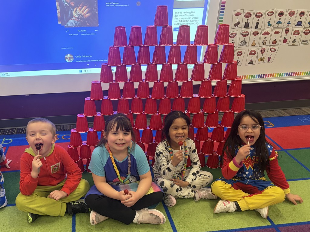 The first grade team added an extra dose of fun by dressing up as 100-year-olds, and the students loved it! From counting collections to creative projects, it was a great day to celebrate being 100 days smarter.  Way to go, EES! 🐾📚