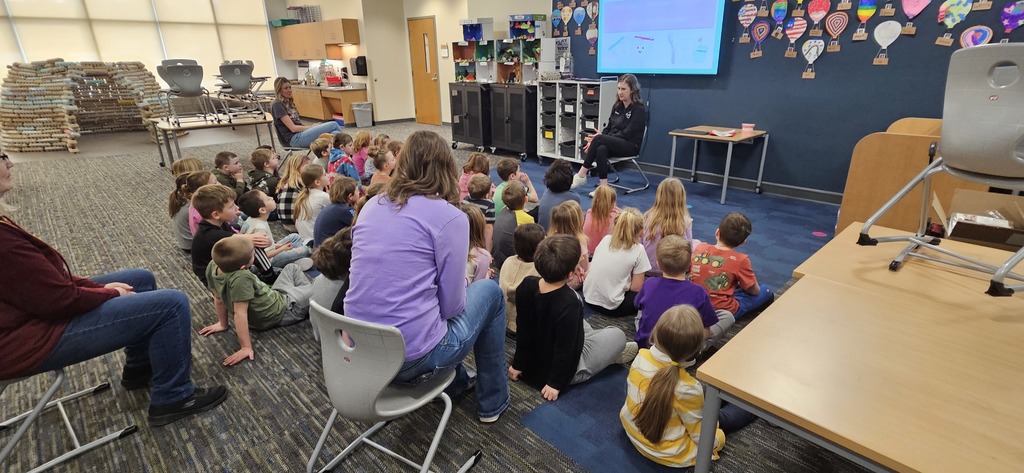 🦷✨ Smiles All Around at EES! ✨🦷  Thank you to Dr. Knutson from Knutson Dental for visiting our 1st graders in honor of Dental Health Month!  Students learned all about the importance of brushing, flossing, and taking care of their teeth. It was a fun and engaging way to reinforce healthy habits that will last a lifetime.  We appreciate Dr. Knutson taking the time to invest in our students and support our school community. Thank you for helping keep those Panther smiles shining bright! 💜🖤 #PantherPride