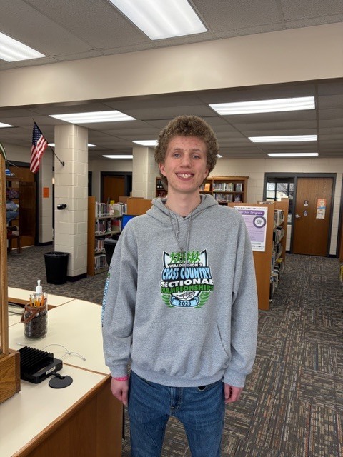 The Ellsworth E3 recently hosted their annual Service Learning Grant Program at Ellsworth High School. This opportunity is open to students with service projects who need start-up funding to bring their ideas to life.  Students presented their proposals to a board of community members and participated in a Q&A session to share their vision and impact. It’s always inspiring to see our students step up, think big, and serve others.  A special thank you to the Power of 100 group for their generous donation to help fund this program for the next few years. Your support makes a lasting difference.