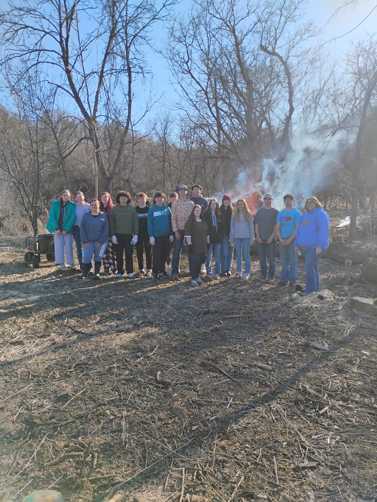 Students in Mrs. Christenson’s Wildlife Class recently partnered with the local Trout Unlimited chapter to help clean up stream beds and improve trout habitat. 🐟🌿  From removing debris to restoring natural waterways, these students got hands-on experience while making a real impact on our local environment.  Thank you to Trout Unlimited for the opportunity and to our students for their hard work and care for our natural resources!