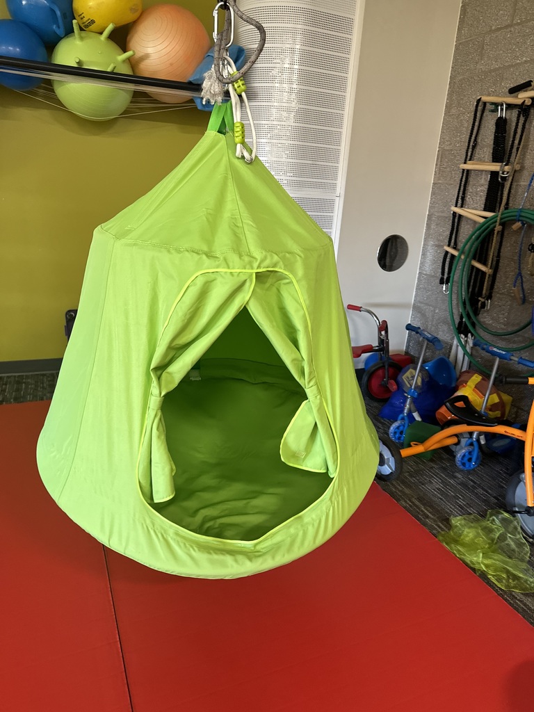 Mrs. Asmus shared some fun happenings in the Motor Room this week! 🚀  OT has been all about the Artemis II mission as students learned about space travel in a hands-on way. They created welcome home cards for the astronauts and even got to play astronaut in their very own Orion spacecraft!  Splashdown is tonight at 7pm… we hope you tune in and cheer them on! 🌎✨