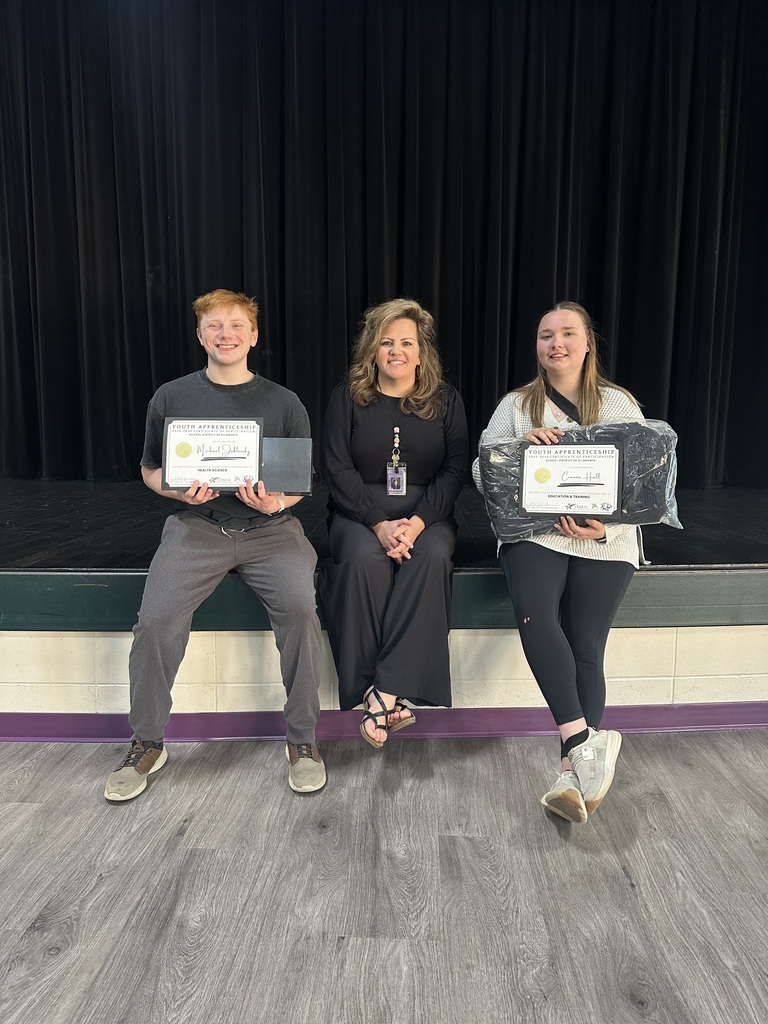 EHS had the joy of celebrating our Youth Apprenticeship (YA) students who successfully completed their YA programs! Students were recognized with their official Certificates of Completion from CESA 11, honoring their hard work, dedication, and the valuable real-world experience they gained through their apprenticeships. As they prepare for their next steps beyond high school, each student was also gifted an item of their choice to help support their future career pathway. 💼✨ A special thank you to our high school mentors who supported, guided, and encouraged these students throughout their journey. Your mentorship played an important role in their success, and we are so grateful for the impact you’ve made. We are incredibly proud of all of our YA completers, including those who were unable to attend the ceremony, and we can’t wait to see where their future career paths take them next. 💜 Congratulations to our EHS YA students! Once a Panther, always a Panther! 🐾