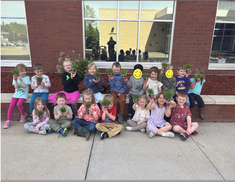 ✂️🌱 Time for a trim! 🌱✂️  For the past couple of weeks, Ms. Matter's 4K students have been busy growing their very own "grass heads." After carefully watering and watching them grow, the grass was finally long enough for a very important job... haircuts! 💇‍♀️💇‍♂️  The students had so much fun giving their grassy friends fresh new styles while learning about how plants grow. From buzz cuts to wild hairstyles, creativity was definitely on display in the classroom!  Great job, 4K gardeners! 🌿💚