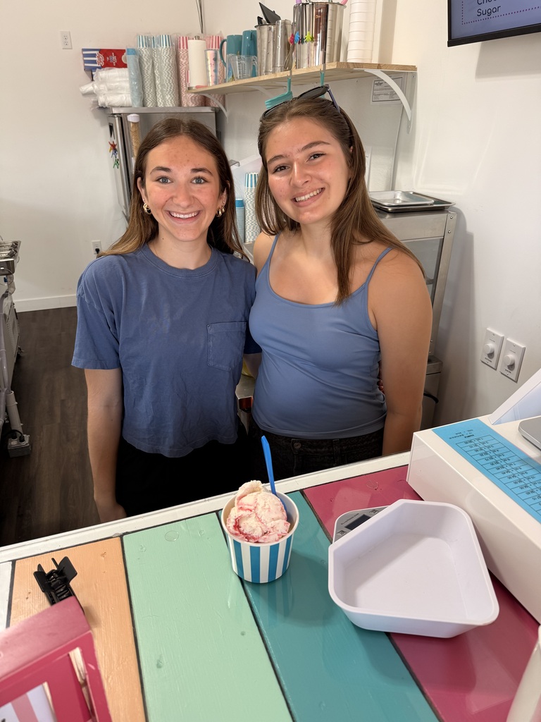 🍦 As a reward for completing their fitness testing for the very last time, both PE 10 classes took a field trip to Sticky Sweet to enjoy a well-earned sweet treat!  A huge thank you to Sticky Sweet employees and EHS students Sophia Place, Ava Acker, EJ Langer, and Kensie Matzek for opening the shop and serving our classes. We also want to extend a special thank you to owner Ann Huppert for welcoming us and making this fun experience possible.  What a sweet way to celebrate the end of an era! 🎉