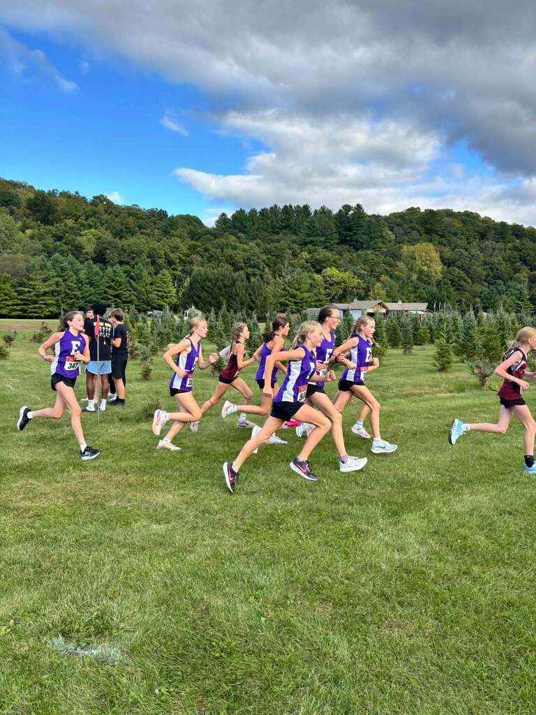 🏃💜 A First for EMS Cross Country! 💜🏃  EMS hosted its 1st Annual Tuscan 2 Miler Middle School XC Meet at Vino in the Valley, and what a fun night it was!  A very special thank you to Larry at Vino in the Valley for allowing us to host the meet on his beautiful property and for making our runners feel so special after their races. 💜  Judging by all the smiles, we think it’s safe to say this was a night our runners will remember for a long time! 🐾🏃‍♀️🏃‍♂️