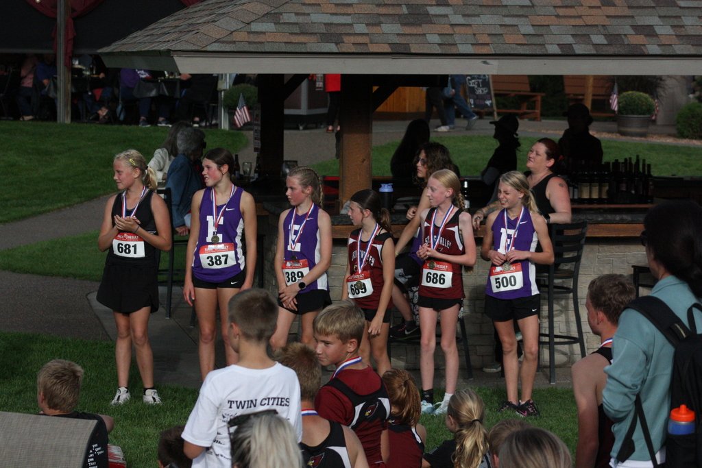 🏃💜 A First for EMS Cross Country! 💜🏃  EMS hosted its 1st Annual Tuscan 2 Miler Middle School XC Meet at Vino in the Valley, and what a fun night it was!  A very special thank you to Larry at Vino in the Valley for allowing us to host the meet on his beautiful property and for making our runners feel so special after their races. 💜  Judging by all the smiles, we think it’s safe to say this was a night our runners will remember for a long time! 🐾🏃‍♀️🏃‍♂️