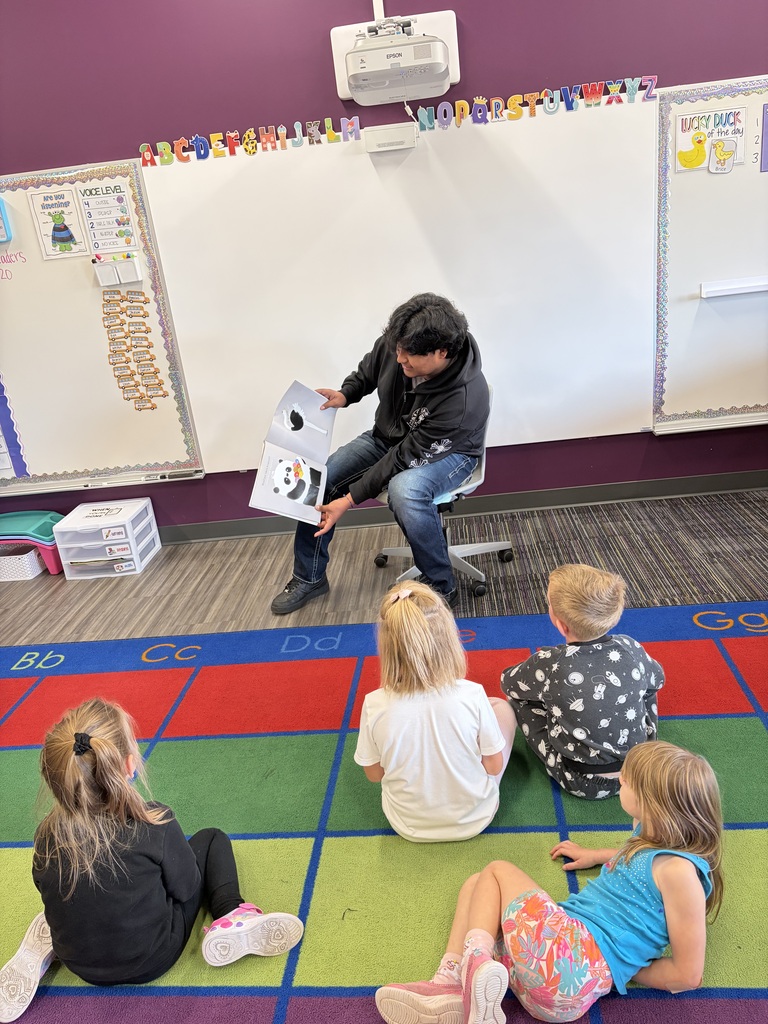 Mrs. Traynor’s Oral Communication students recently made a trip to EES to spend some time reading with our kindergarten students! We love seeing our older students connecting with our younger Panthers and sharing the joy of reading. What a fun experience for everyone involved! 📖🐾 Thank you to Mrs. Traynor and her students for making some special memories with our kindergarteners! 💜